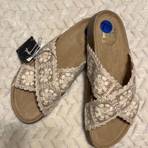 NWT Haute Hippie Boho Crochet Granny Square cross cross Sandals
